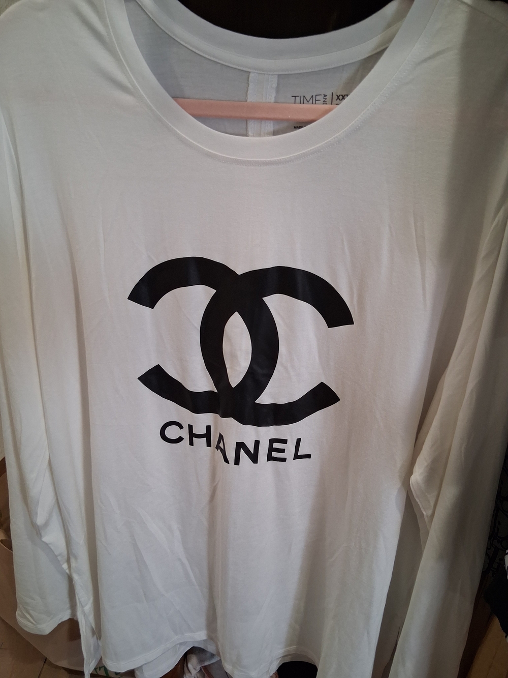 Designer inspired White Long Sleeve Logo Tee.New - Picture 2 of 5
